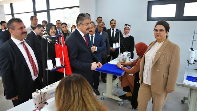 Osmaniye'de "Hasanbeyli Kadın Bağımlılıkla Mücadele Merkezi" törenle açıldı