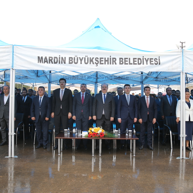 Kültür ve Turizm Bakan Yardımcısı Serdar Çam Mardin'de kütüphanelerin açılı...