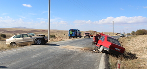 Konya'da 2 otomobilin çarpıştığı kazada 1 kişi öldü, 4 kişi yaralandı
