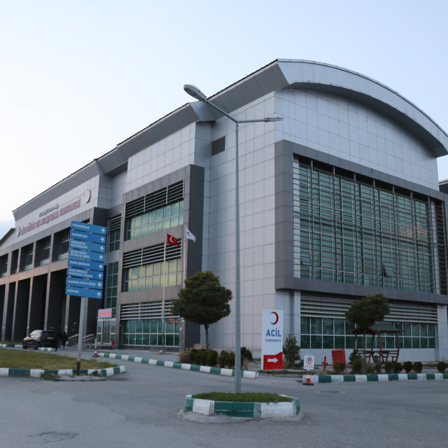 Ağrı'da 82 yaşındaki hasta açık kalp ameliyatıyla sağlığına kavuştu