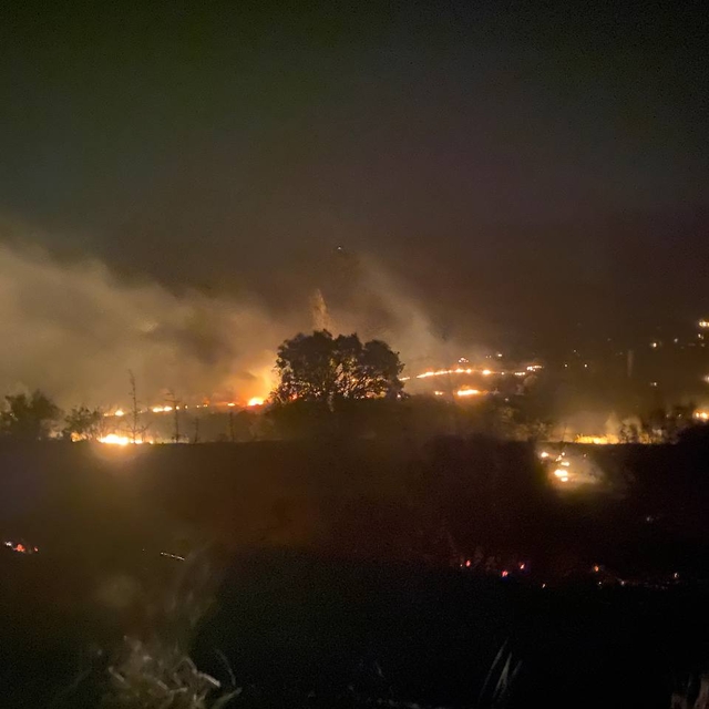 Balıkesir'in Kepsut ilçesinde çıkan orman yangınına müdahale ediliyor