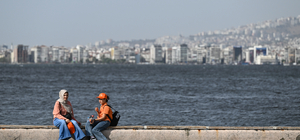 İzmir'de lösemili çocuklar için farkındalık yürüyüşü
