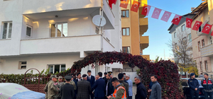 Van'da şehit olan askerin Kahramanmaraş'taki ailesine şehadet haberi verild...