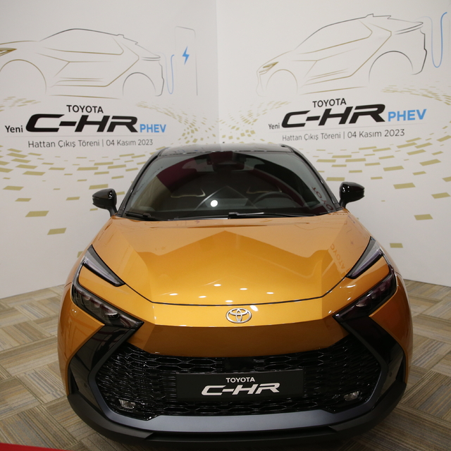 Yeni nesil Toyota C-HR PHEV'de gelecek yıl 140 bin üretim hedefleniyor