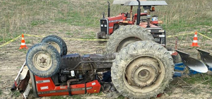 Adana'da devrilen traktörün sürücüsü öldü