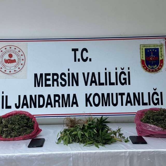 Mersin'de uyuşturucu operasyonunda yakalanan 4 zanlıdan 3'ü tutuklandı