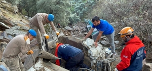 Aydın'da selde kaybolan kişiyi arama çalışmaları devam ediyor