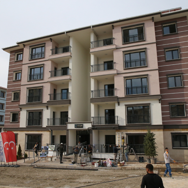 Malatya'da yapımı tamamlanan deprem konutları teslimata hazırlanıyor