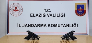Elazığ'da ruhsatsız silah operasyonunda 2 şüpheli yakalandı