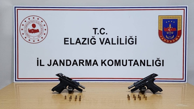Elazığ'da ruhsatsız silah operasyonunda 2 şüpheli yakalandı