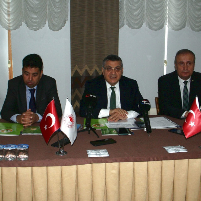 Vali Özarslan'dan 100. Yıl Cumhuriyet Ormanı'na fidan dikim törenine davet