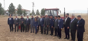 Yazıhan Çok Programlı Anadolu Lisesinde buğday tohumları toprakla buluştu