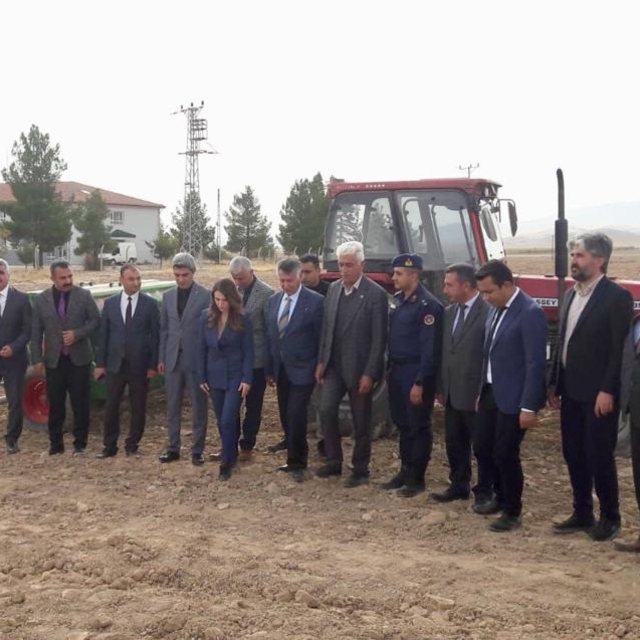Yazıhan Çok Programlı Anadolu Lisesinde buğday tohumları toprakla buluştu