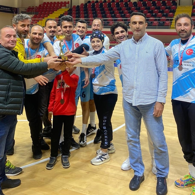Bafra'da Cumhuriyet Kupası Voleybol Turnuvası tamamlandı