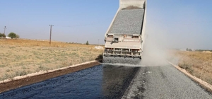 Akçakale'de yol yapım çalışmaları sürüyor