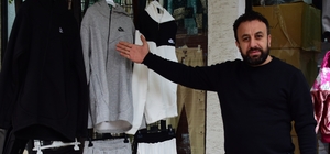 Eskişehir'de oyuncak ayıyla geldiği iş yerinden hırsızlık yapan kadın güven...