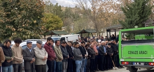 Çankırı'da evindeki bazanın altında ölü bulunan kadının cenazesi defnedildi