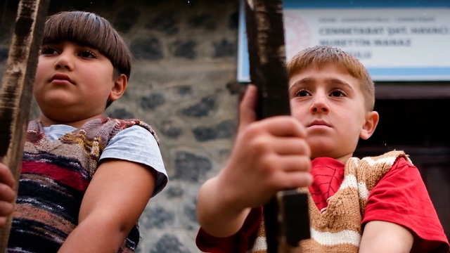 Iğdır'da çocuklar Anıtkabir'deki nöbet değişimini canlandırdı
