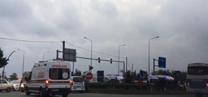 Rize'de ambulans, otomobile çarptı: 6 yaralı