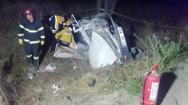 Burdur'da şarampole devrilen otomobildeki üniversite öğrencisi öldü, sürücü ağır yaralandı