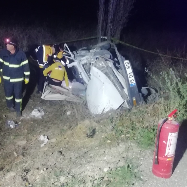 Burdur'da şarampole devrilen otomobildeki üniversite öğrencisi öldü, sürücü...