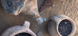 Kazı çalışmasında ortaya çıkan mutfakta 1600 yıllık tohumlar bulundu