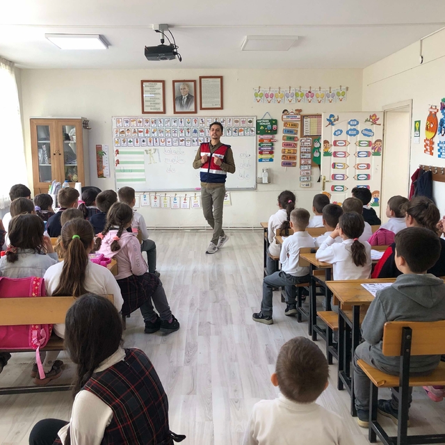 Edirne'de jandarma bilgilendirme faaliyetlerini sürdürüyor