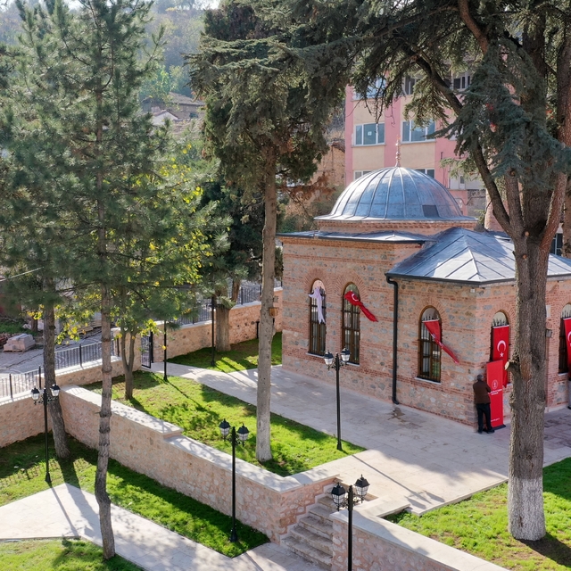 Bilecik'teki Ertuğrul Gazi Mescidi restorasyonun ardından ibadete açıldı