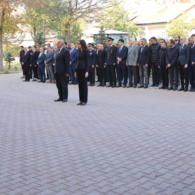 Büyük Önder Atatürk Özvatan'da anıldı