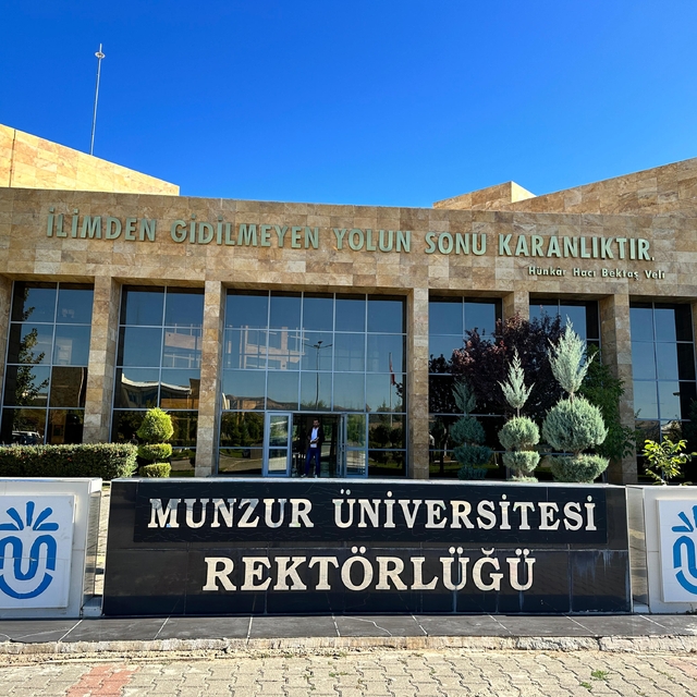 Örgüt propagandasından takipsizlik kararı verilen akademisyen görevine iade...