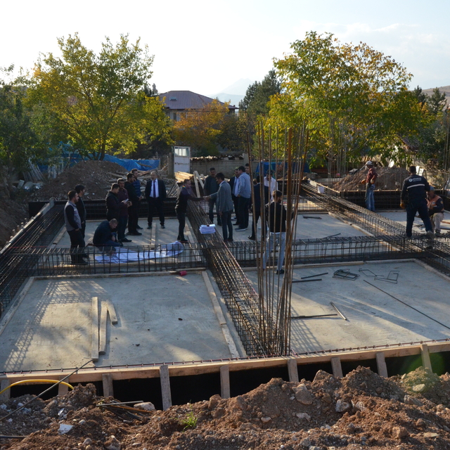 Kahramanmaraş'ta "Yerinde Dönüşüm Projesi"nin ilk temeli atıldı