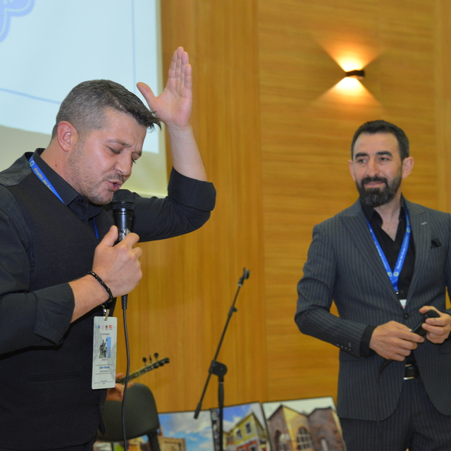 Kırşehir'de Uluslararası Aşıkpaşa Şiir Şöleni düzenlendi