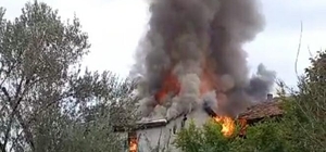 Balıkesir'de yangında ev kullanılamaz hale geldi, ahırdaki inek öldü