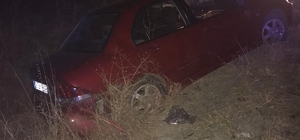 Kırıkkale'de şarampole düşen otomobildeki 2 kişi yaralandı