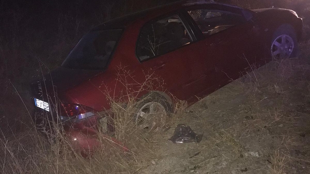 Kırıkkale'de şarampole düşen otomobildeki 2 kişi yaralandı