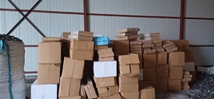 İzmir'de kaçak sigara operasyonunda 3 zanlı yakalandı