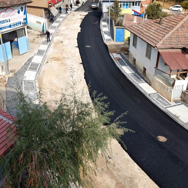 Saraydüzü Belediyesinin asfalt çalışmaları sürüyor