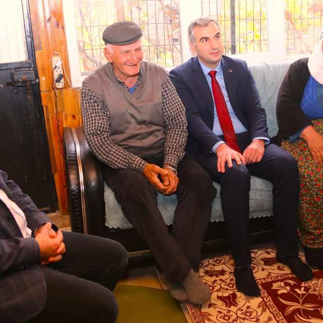 Taşova Kaymakamı Kılıç'tan şehit ailelerine ziyaret