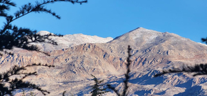 Antalya'nın Kaş ilçesinde yüksek kesimlere kar yağdı