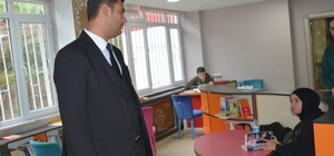Çaykara Kaymakamı Erbek'ten öğrencilere ziyaret