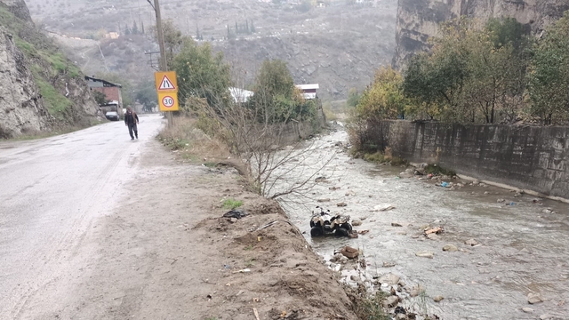 Artvin'de ATV motorun dereye yuvarlandığı kazada sürücü öldü