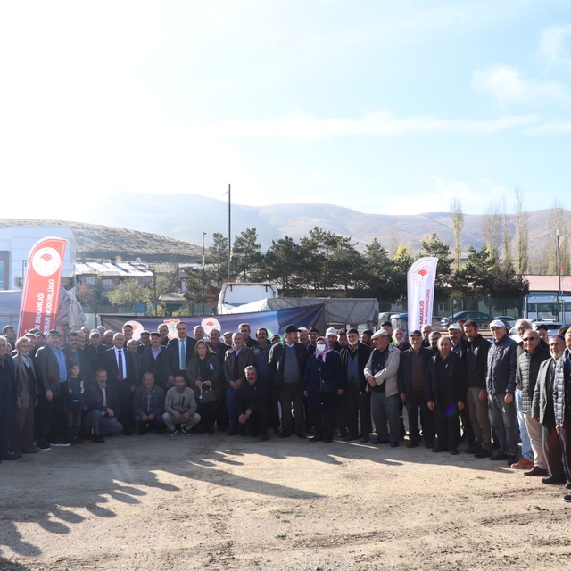 Sivas'ta 112 üreticiye 87 ton arpa tohumu hibe edildi