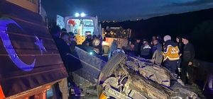 Çankırı'da traktör römorkuna arkadan çarpan otomobildeki 2 kişi yaralandı