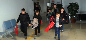 Iğdır'da "Ata'ya saygı" nöbeti tutan çocuklar Ankara'ya gitti