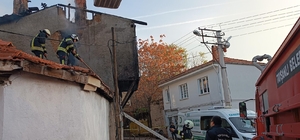 Kütahya'da ahşap evde çıkan yangında bir kişi öldü