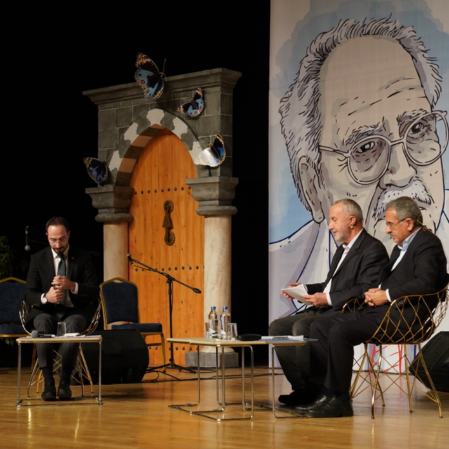 Sezai Karakoç memleketi Diyarbakır'da anıldı