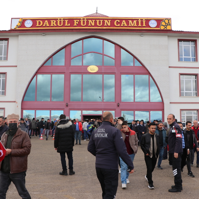 Erzurum'da akademisyen ve öğrenciler Filistin'e destek için yürüdü