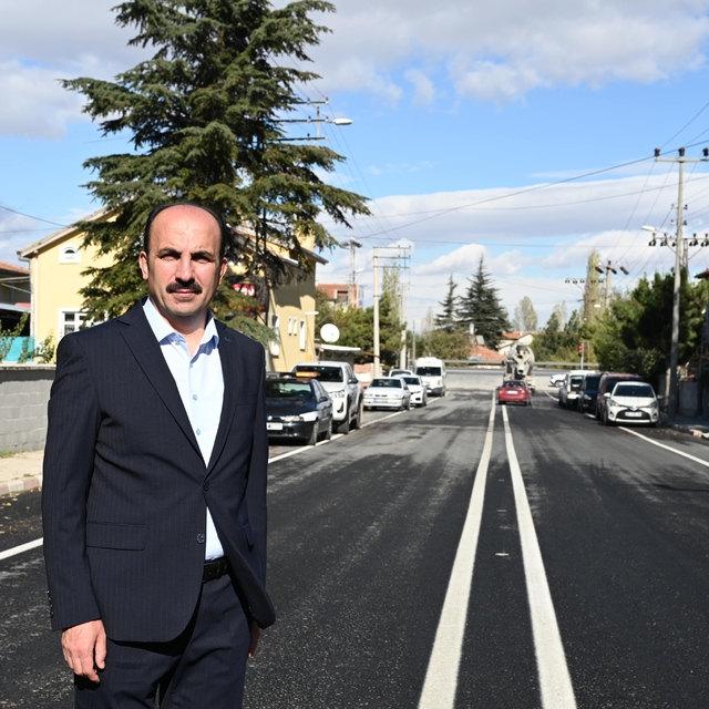 Konya Büyükşehir Belediye Başkanı Altay, Ladik'te ziyaretlerde bulundu