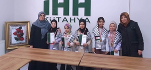 Kütahya'da çocuklar Filistin için bağışta bulundu