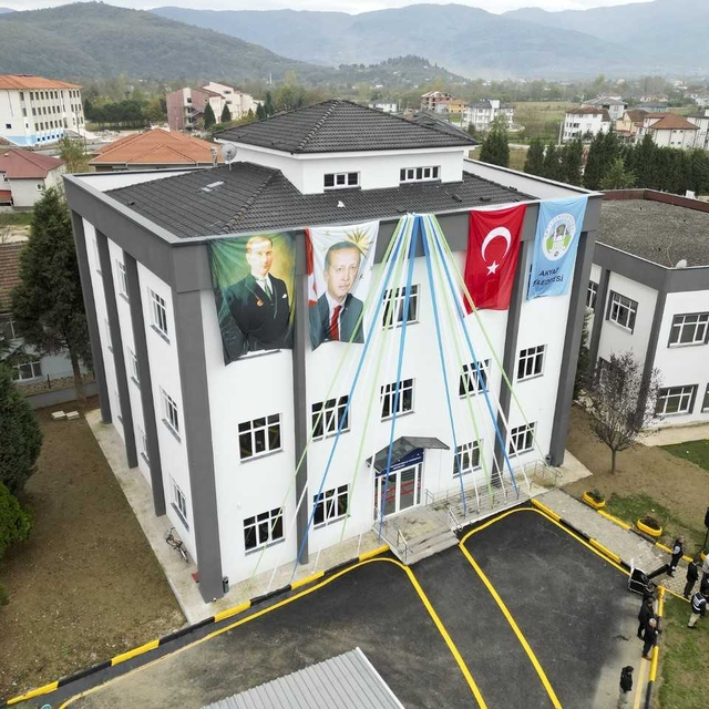 SUBÜ'nün sağlık eğitimi bölümüne hizmet edecek ek hizmet binası açıldı